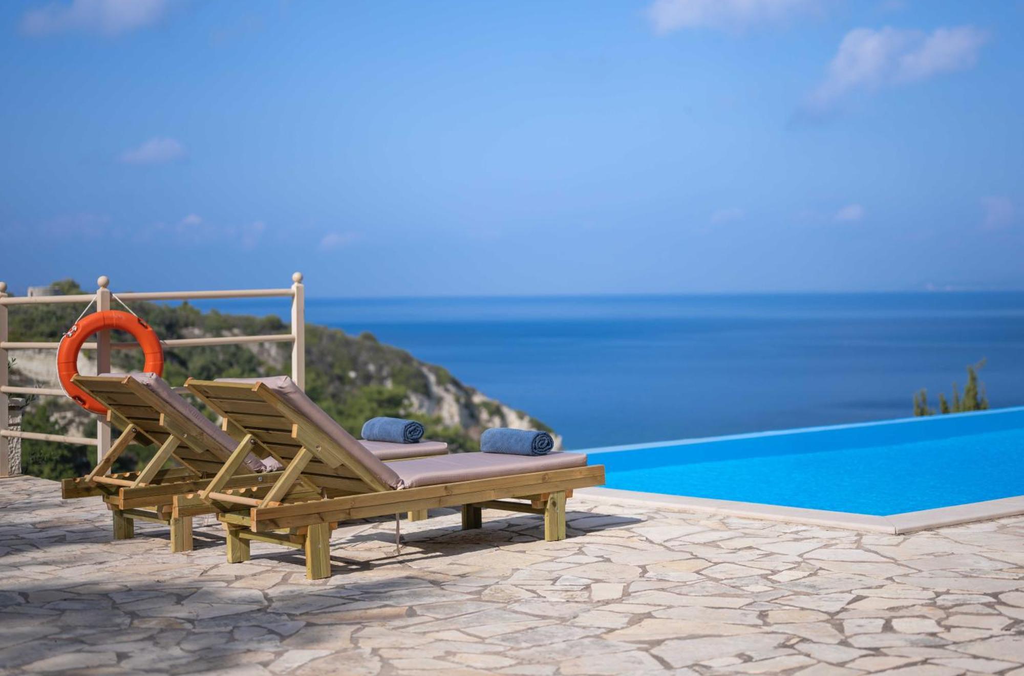 Pangolas Apartments Paxos Longós Exterior foto