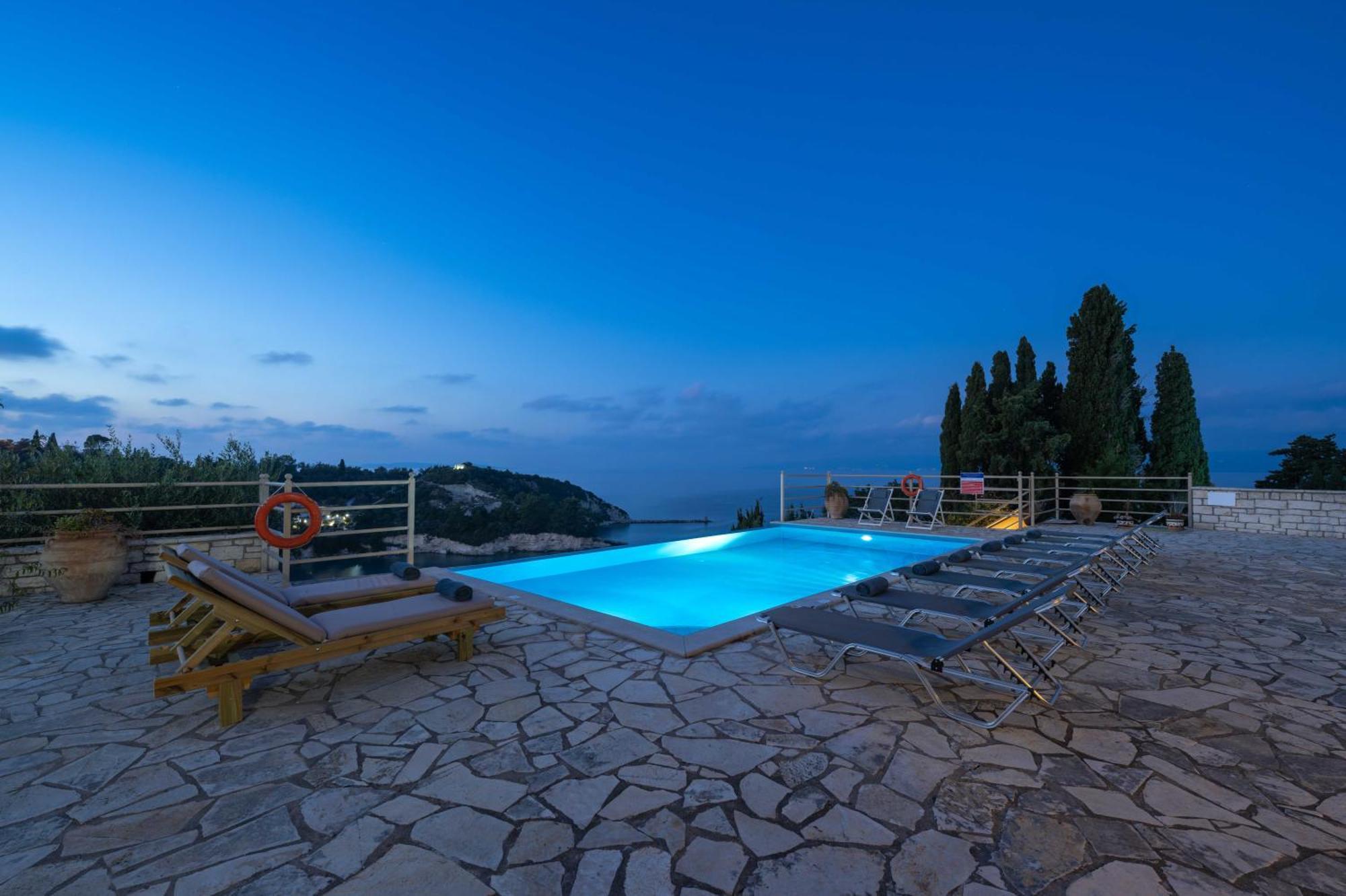 Pangolas Apartments Paxos Longós Exterior foto